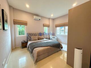 3 Bedrooms Condo in Ponthep 5 East Pattaya C011915