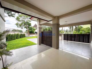 3 Bedrooms Condo in Ponthep 5 East Pattaya C011915