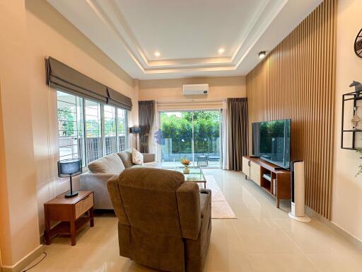 3 Bedrooms Condo in Ponthep 5 East Pattaya C011915