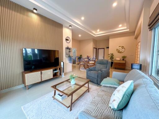 3 Bedrooms Condo in Ponthep 5 East Pattaya C011915