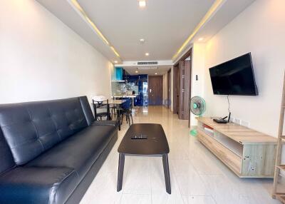 2 Bedrooms Condo in Grand Avenue Central Pattaya C011913