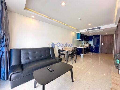 2 Bedrooms Condo in Grand Avenue Central Pattaya C011913