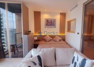 Studio Condo in The Riviera Ocean Drive Jomtien C011912