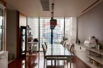 "Elegant 4-Bed Condo in Domus, Bangkok - Prime Location"