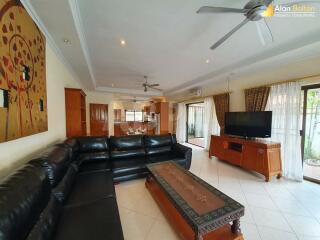 4 Bed Pool Villa in Jomtien