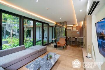 2-BR Condo at Lloyd Soonvijai-Thonglor in Bang Kapi