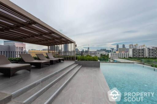 2-BR Condo at Lloyd Soonvijai-Thonglor in Bang Kapi