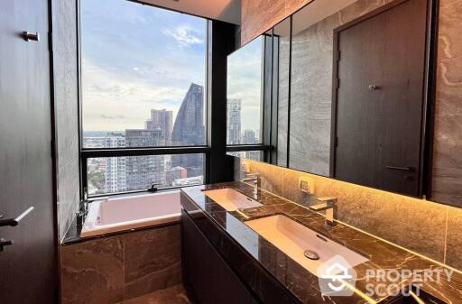 2-BR Condo at The Esse Sukhumvit 36 near BTS Thong Lor