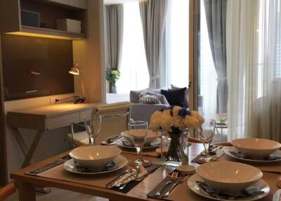 1-BR Condo at Noble Ploenchit near BTS Phloen Chit (ID 510861)