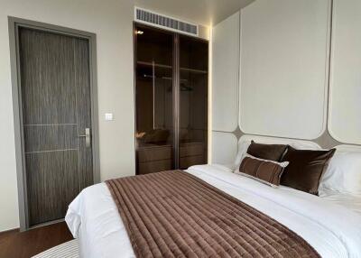 2-BR Condo at Ideo Q Victory near BTS Victory Monument