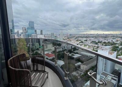 2-BR Condo at Ideo Q Victory near BTS Victory Monument