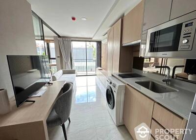 1-BR Condo at Walden Asoke near MRT Sukhumvit