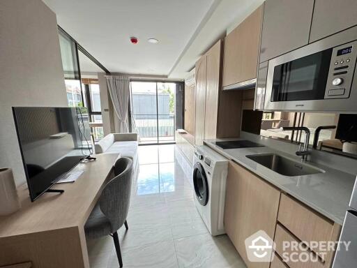 1-BR Condo at Walden Asoke near MRT Sukhumvit