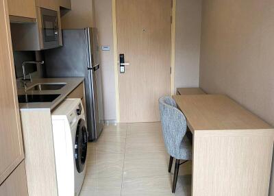 1-BR Condo at Walden Asoke near MRT Sukhumvit