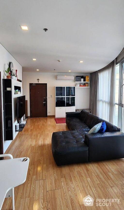 1-BR Condo at Le Luk Condominium near BTS Phra Khanong