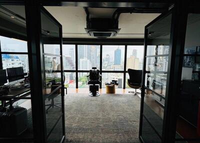 3-BR Duplex at The Habitat Sukhumvit 53 Condominium near BTS Thong Lor