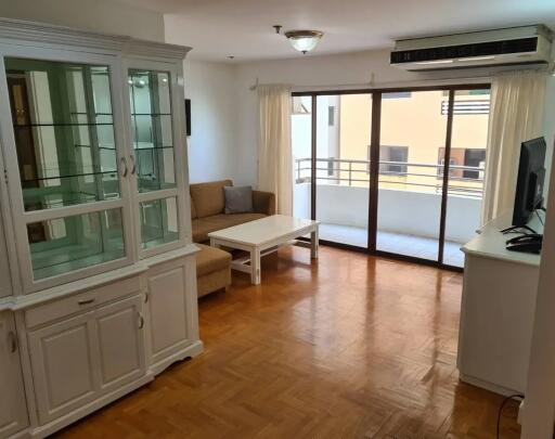 Two bedroom condo for rent at Top View Tower