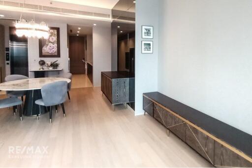 Luxury 2 Bed Condo with Easy Access to BTS Thong Lo (17 mins walk)