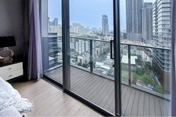 Luxury 2 Bed Condo with Easy Access to BTS Thong Lo (17 mins walk)