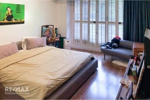 Spacious 3-Bedroom Condo with Private Parking in Thonglor Soi 9