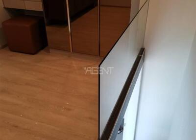 For Sale with Tenant Condominium Noble Recole Sukhumvit 19  50 sq.m, 1 bedroom Duplex