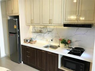 For Sale with Tenant Condominium Noble Ploenchit  56 sq.m, 1 bedroom