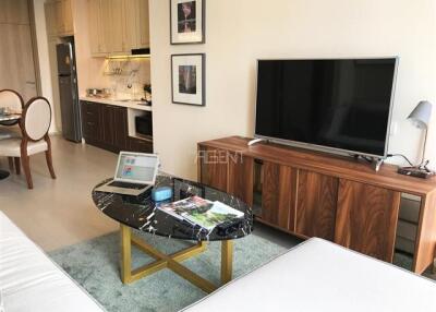 For Sale with Tenant Condominium Noble Ploenchit  56 sq.m, 1 bedroom