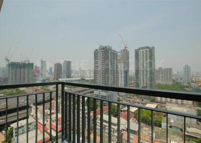 Aspire Rama 9 MRT Phra Ram 9 2 Bed 1 Bath  C260417044