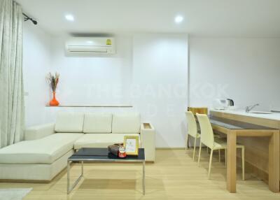 RHYTHM Ratchada-Huaikhwang MRT Huai Khwang 1 Bed 1 Bath  C110212003