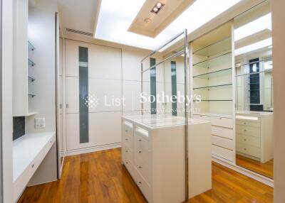 Spacious walk-in closet with ample storage and modern design