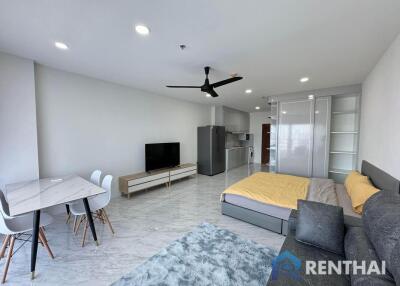 Beautiful unit in View talay 5D Pattaya for sale