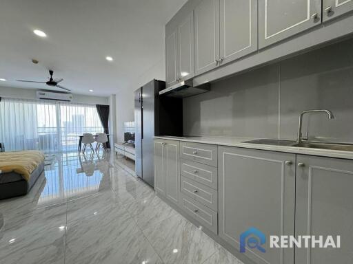 Beautiful unit in View talay 5D Pattaya for sale