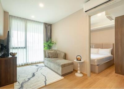 Elegant 2BR Condo in Vibrant Huai Khwang, Bangkok