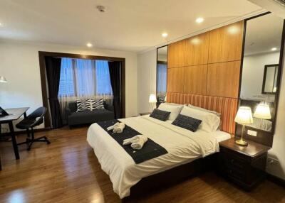 1 Bed 1 Bath 65 SQ.M Omni Tower Sukhumvit Nana