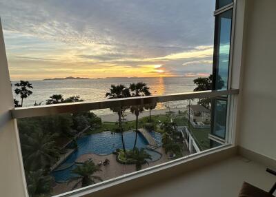 Balcony with ocean view