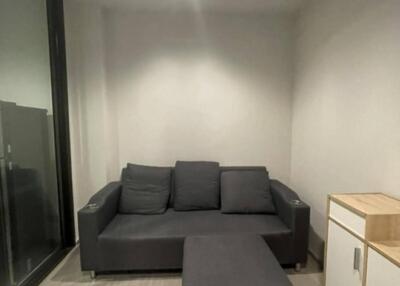 1-BR Condo at Life Asoke - Rama 9 near MRT Phra Ram 9