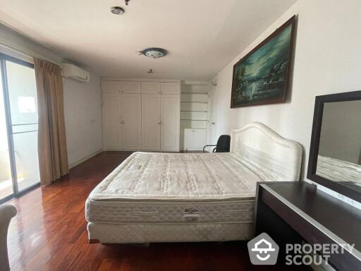 2-BR Condo at Prestige Towers Condominium near MRT Sukhumvit