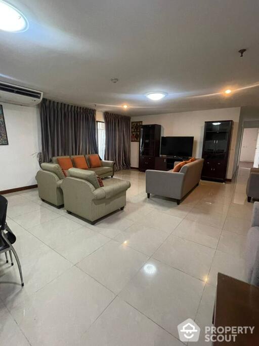 2-BR Condo at Prestige Towers Condominium near MRT Sukhumvit