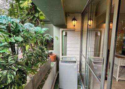 2-BR Condo at Raintree Villa Sukhumvit 53 near BTS Thong Lor