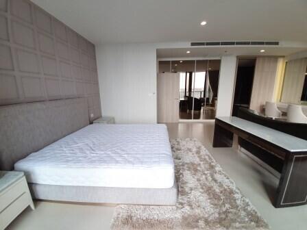 Noble Ploenchit 3 bedroom duplex condo for rent