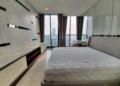 Noble Ploenchit 3 bedroom duplex condo for rent