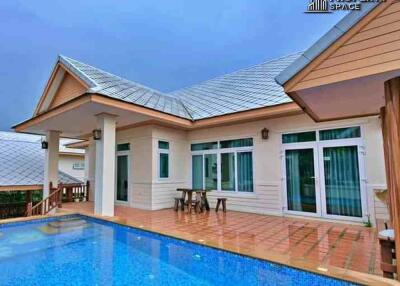 Modern Thai Style 3 Bedroom Pool Villa In Chaiyaphruek 2 Pattaya For Rent