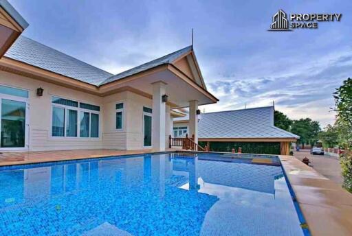 Modern Thai Style 3 Bedroom Pool Villa In Chaiyaphruek 2 Pattaya For Rent