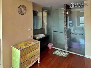 2 Bedroom In Bay View Condo 2 Pratumnak for Rent