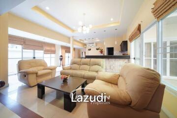 Three Bedroom House For Sale In Jomtien Palace