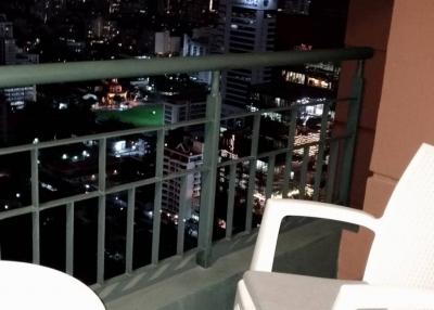 Spectacular Total Renovation Villa Asoke Floor 37 One Bedroom