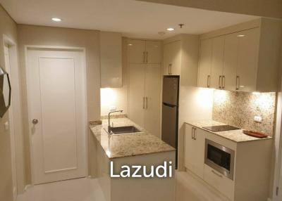 Spectacular Total Renovation Villa Asoke Floor 37 One Bedroom