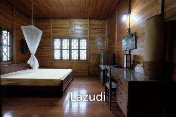 Beautiful single wooden house in Chiang Mai