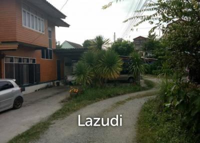 House with land for sale, Soi Ladprao 42/1