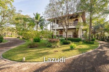 Luxurious 11 Bed Mansion with 7 Rai land